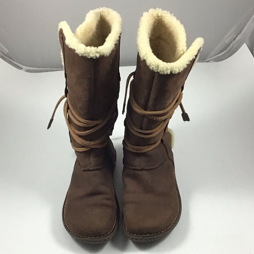 UGG Australia Catalina Brown Suede 
Ace Up Boots Size 9
